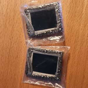 Miniature Grandma & Mom Frame brooch